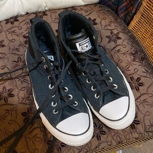 Converse Chuck Taylor All-Stars black and white size 8.5 men’s